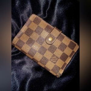Louis Vuitton Authentic Wallet
